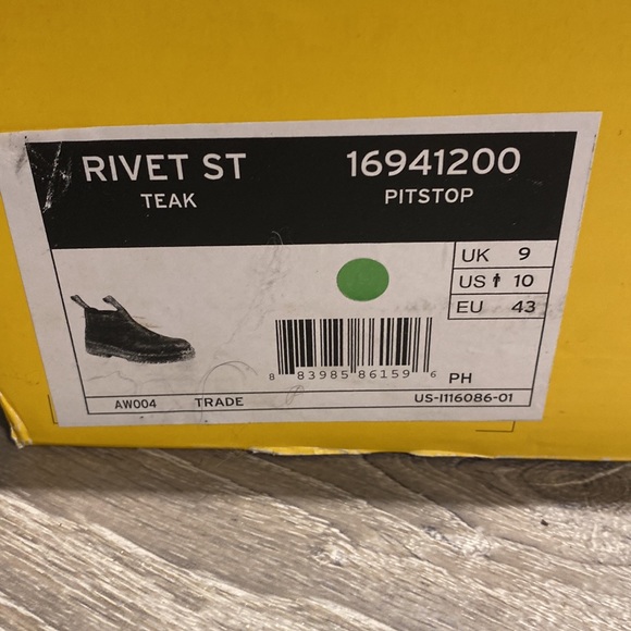 Doc martens woman’s size 10 - Picture 2 of 3